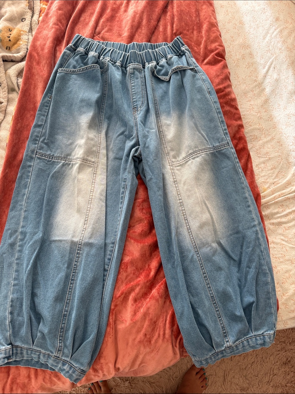 SHEIN Light Blue Wide-Leg Paneled Denim Jeans